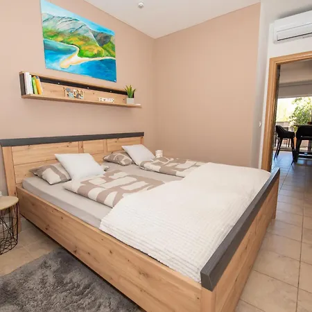 Laurentina - Modern With Large Terrace Near Beach-quiet And Comfortable * סוטיבאן