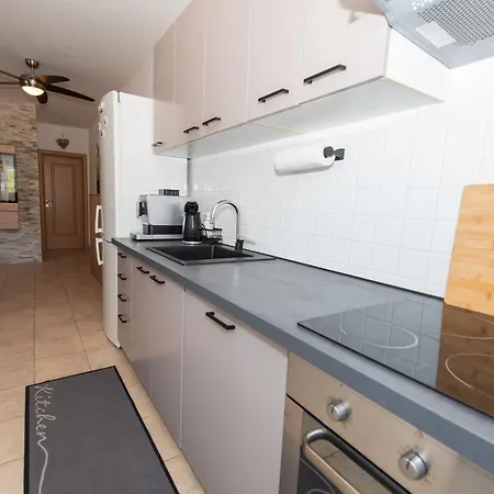 דירה Laurentina - Modern With Large Terrace Near Beach-quiet And Comfortable *