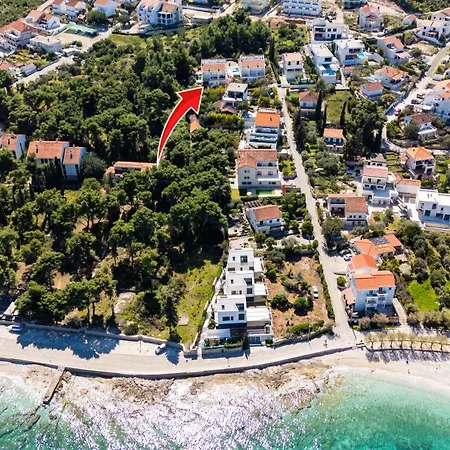 Laurentina - Modern With Large Terrace Near Beach-quiet And Comfortable דירה *