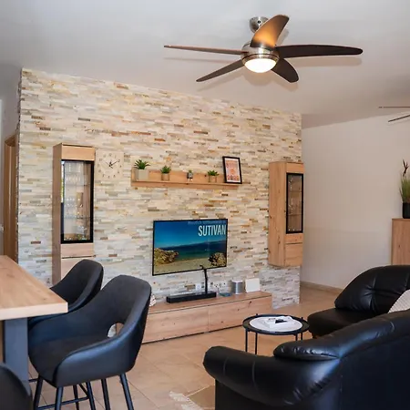 Laurentina - Modern With Large Terrace Near Beach-quiet And Comfortable * סוטיבאן