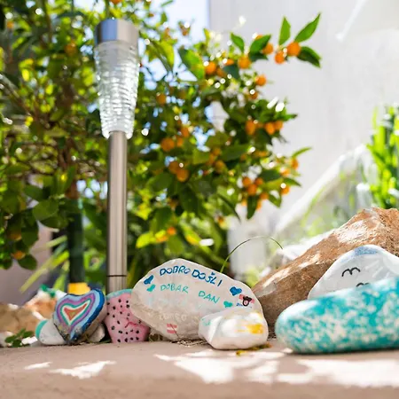 דירה Laurentina - Modern With Large Terrace Near Beach-quiet And Comfortable סוטיבאן