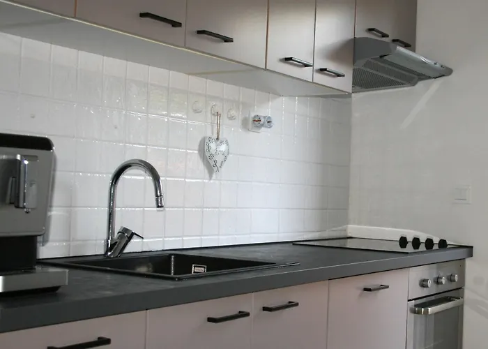 Apartman Laurentina - Ruhige Mit Terrasse - Strandnah - Klimaanlage - Parkplatz Sutivan