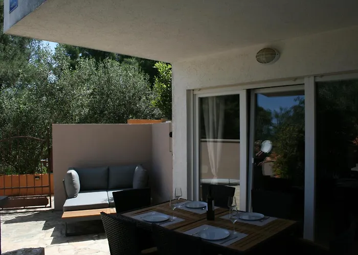 Apartman Laurentina - Ruhige Mit Terrasse - Strandnah - Klimaanlage - Parkplatz Sutivan